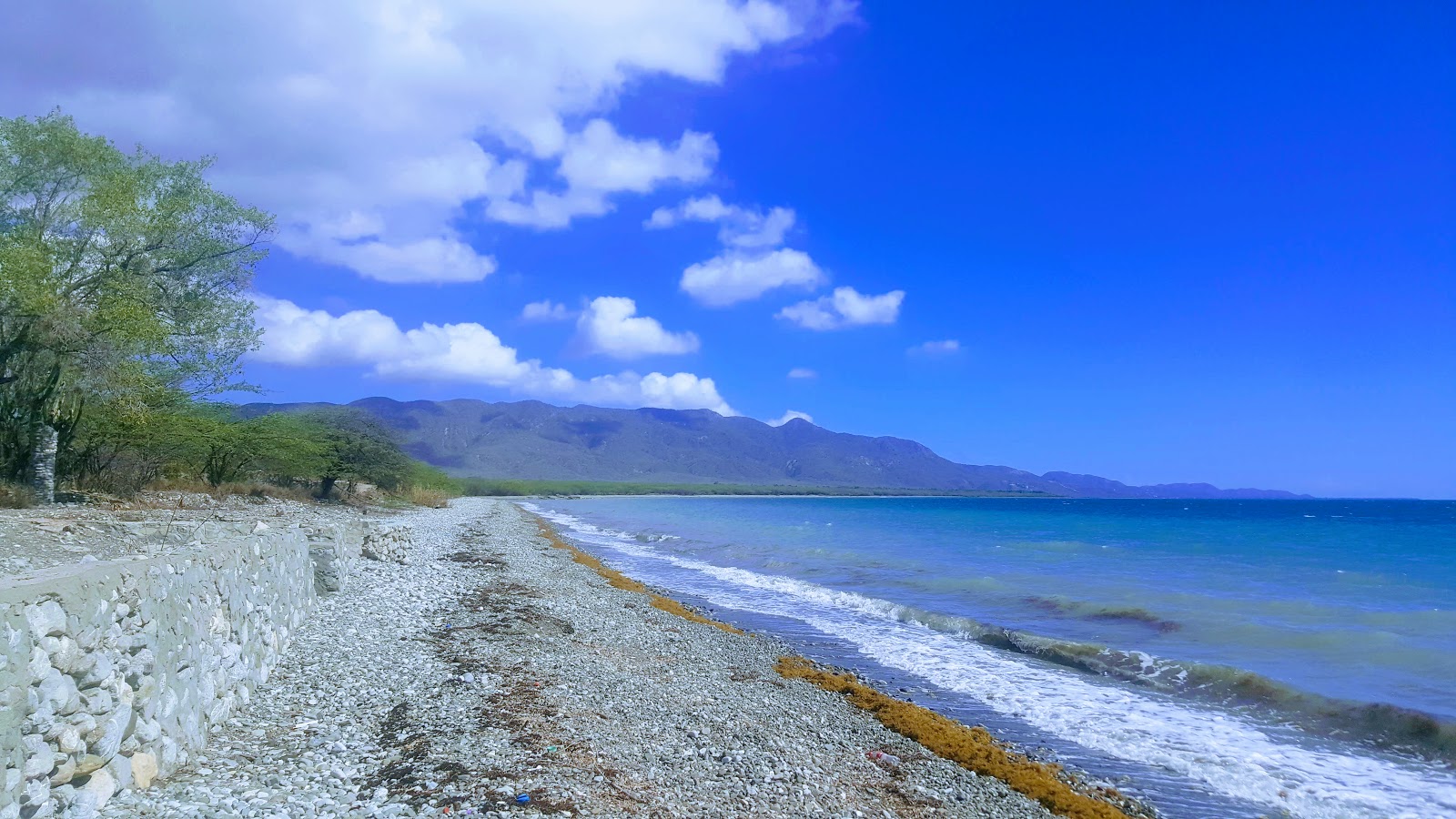 Photo de Viyeya beach avec un rivage spacieux