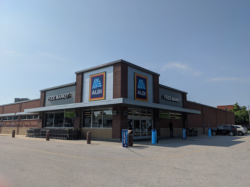 Supermarket «ALDI», reviews and photos, 9759 St Charles Rock Rd, Breckenridge Hills, MO 63114, USA