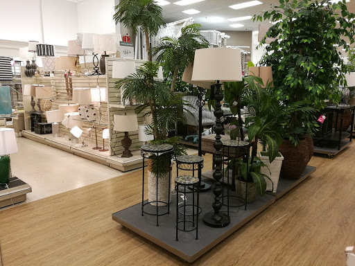 Department Store «Marshalls & HomeGoods», reviews and photos, 20515 Biscayne Blvd, Aventura, FL 33180, USA