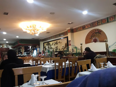Restaurante Jardín Feliz - Gernikako Arbola Etorbidea, 33, 48902 Barakaldo, Bizkaia, Spain