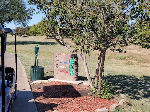 Golf Course «Oak Hollow Golf Course», reviews and photos, 3005 N McDonald St, McKinney, TX 75071, USA