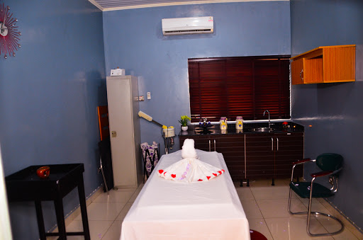 Glamour lounge salon and spa, Glamour lounge Salon and Spa, Aromire Ave, Oba Akran, Ikeja, Nigeria, Gym, state Lagos