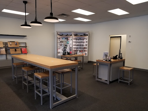 Cell Phone Store «Verizon Wireless - Cellular Plus», reviews and photos, 1302 Prospect Ave, Helena, MT 59601, USA