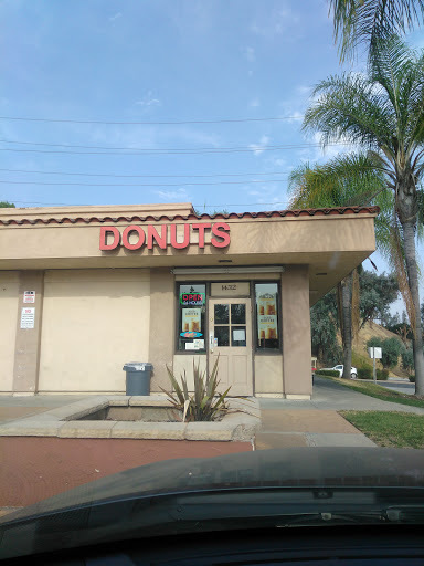 Donut Shop «Rainbow Donuts», reviews and photos, 1432 S Azusa Ave, West Covina, CA 91791, USA