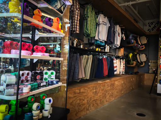 Ski Shop «Vertical Drop», reviews and photos, 110 S 2nd St j, Loveland, OH 45140, USA