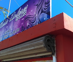 Maria del Carmen salon photo