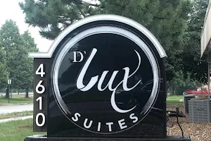 D'Lux Suites image