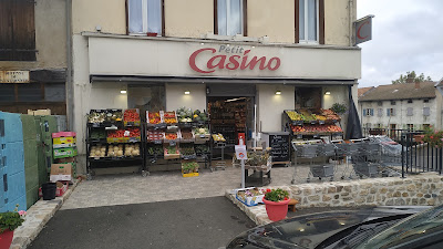 Petit Casino à Saint-Germain-l'Herm
