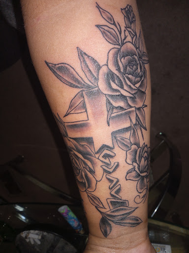 Explore golf tattoo ideas for men, creative tattoo ideas in Spartanburg, available at Lucky Dice Tattoo Shop Spartanburg