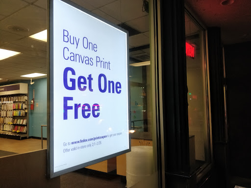 Print Shop «FedEx Office Print & Ship Center», reviews and photos, 3710 Forbes Ave, Pittsburgh, PA 15213, USA