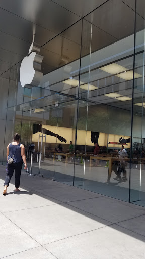 Computer Store «Apple Scottsdale Quarter», reviews and photos, 15169 N Scottsdale Rd, Scottsdale, AZ 85254, USA