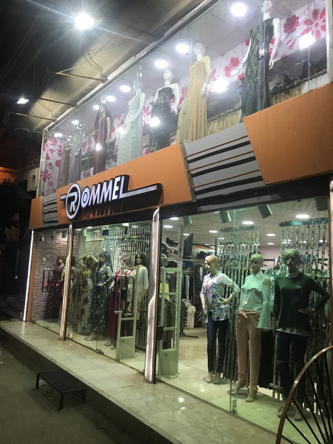 Rommel Fashion Center