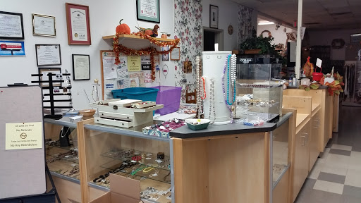 Thrift Store «Salvation Army Thrift Store», reviews and photos, 169 Lincoln Way W, Chambersburg, PA 17201, USA