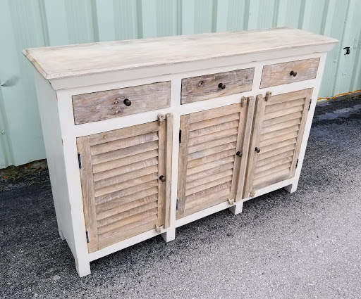 Furniture Store «Bratz Consignment Furniture Warehouse», reviews and photos, 2130 Andrea Ln, Fort Myers, FL 33912, USA