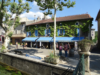Bleu Occitanie à Goudargues