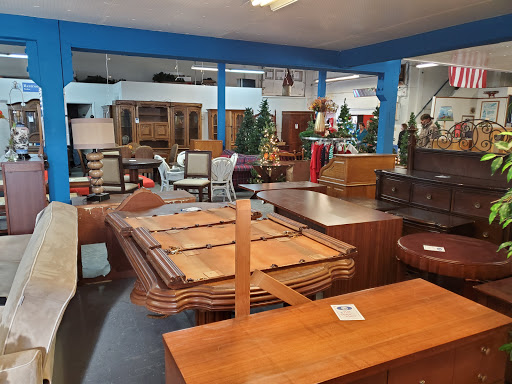 Thrift Store «St. Vincent de Paul Thrift Store», reviews and photos, 4009 S 56th St, Tacoma, WA 98409, USA