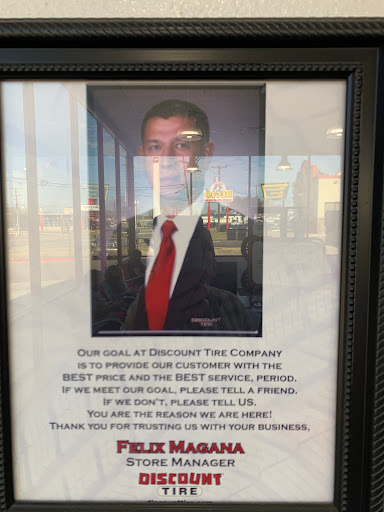 Tire Shop «Discount Tire», reviews and photos, 6616 Northwest Hwy, Dallas, TX 75231, USA