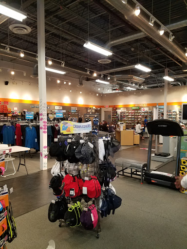 Running Store «Road Runner Sports», reviews and photos, 501 Shoppes Blvd, North Brunswick Township, NJ 08902, USA