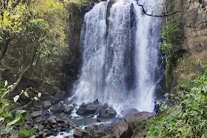 Cachoeira do Monte Sião image