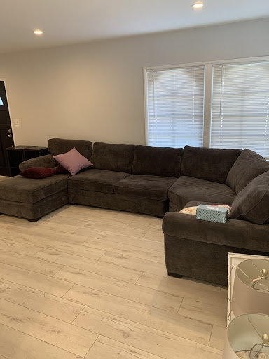 Moving Company «Melrose Moving Company», reviews and photos, 12115 W Magnolia Blvd #322, Valley Village, CA 91607, USA