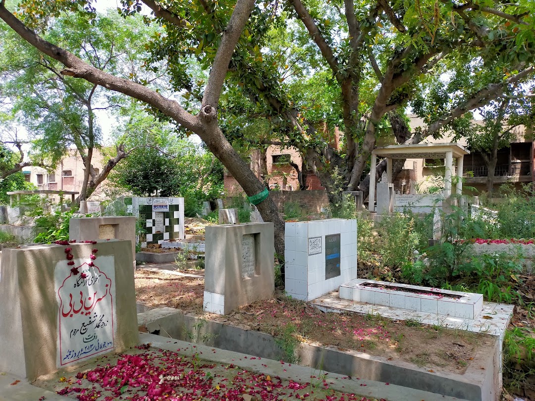 Wahdat Colony Graveyard