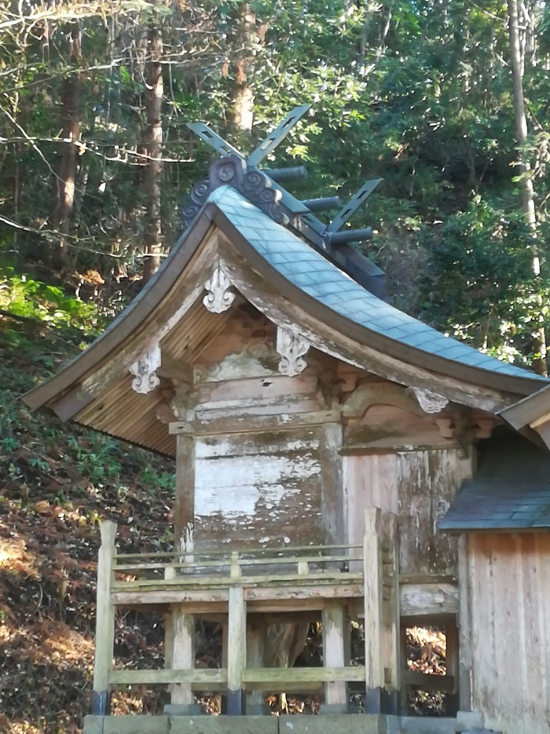 岩立神社