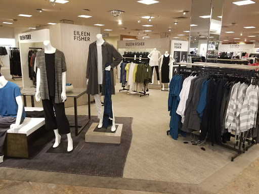 Shopping Mall «The Village at Corte Madera», reviews and photos, 1618 Redwood Hwy, Corte Madera, CA 94925, USA