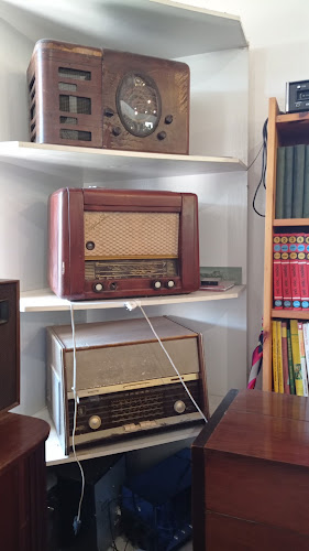 Μουσείο Ραδιοφώνου, Αντώνης Ταβάνης - Στάθης Σφονδυλιάς - Λάρισα