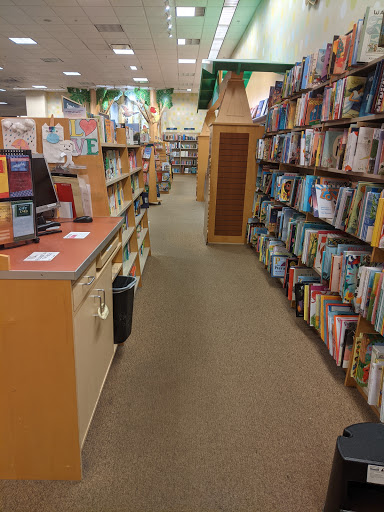 Book Store «Barnes & Noble», reviews and photos, 3561 N Freeway Blvd, Sacramento, CA 95834, USA