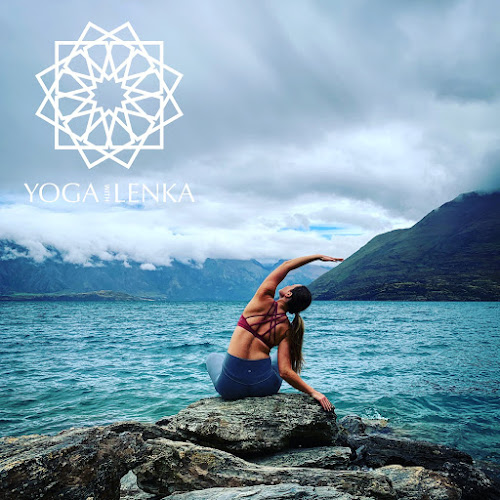 Comments and reviews of Yoga With Lenka