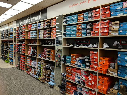 Shoe Store «Famous Footwear», reviews and photos, 5500 Grossmont Center Dr, La Mesa, CA 91942, USA