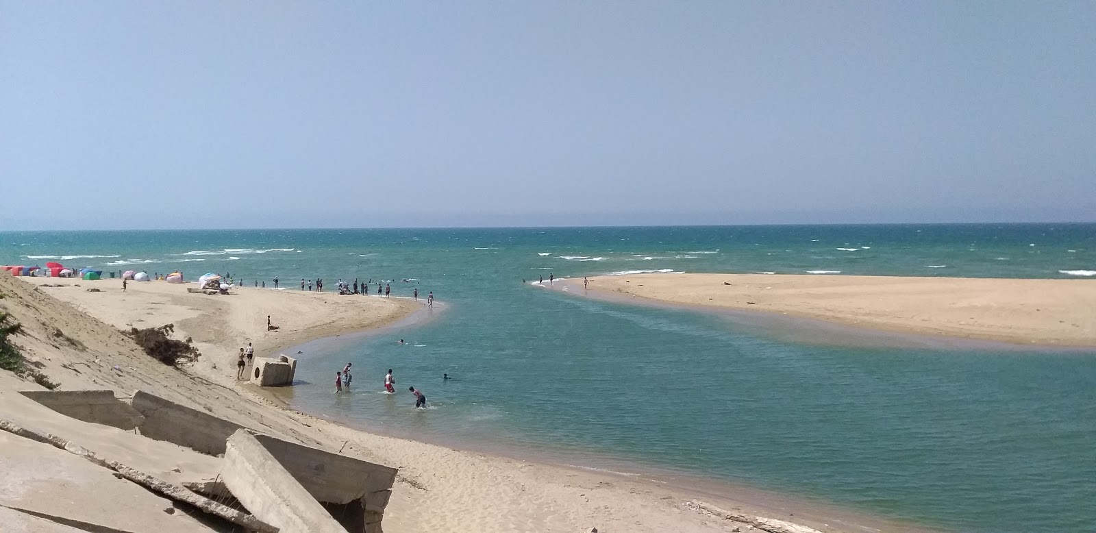 Foto van Plage El Betah met turquoise water oppervlakte