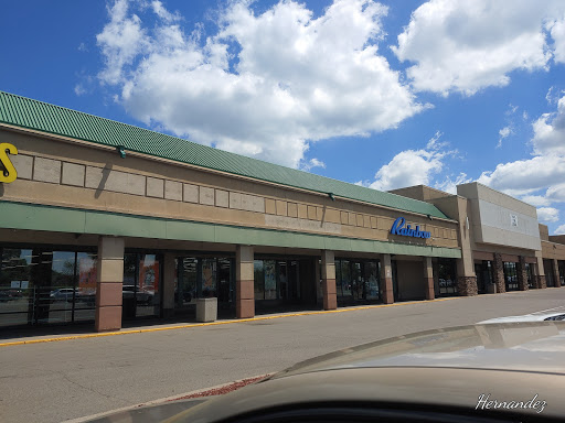 Shopping Mall «Sun Ray Shopping Center», reviews and photos, 2089 Old Hudson Rd, St Paul, MN 55119, USA