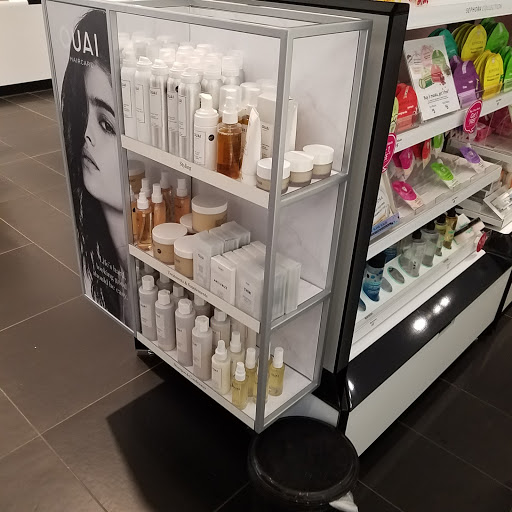Cosmetics Store «SEPHORA», reviews and photos, 3265 W Market St, Fairlawn, OH 44333, USA