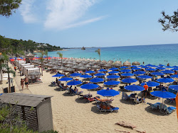 Foto von Makris Gialos Strand teilweise ferienortbereich