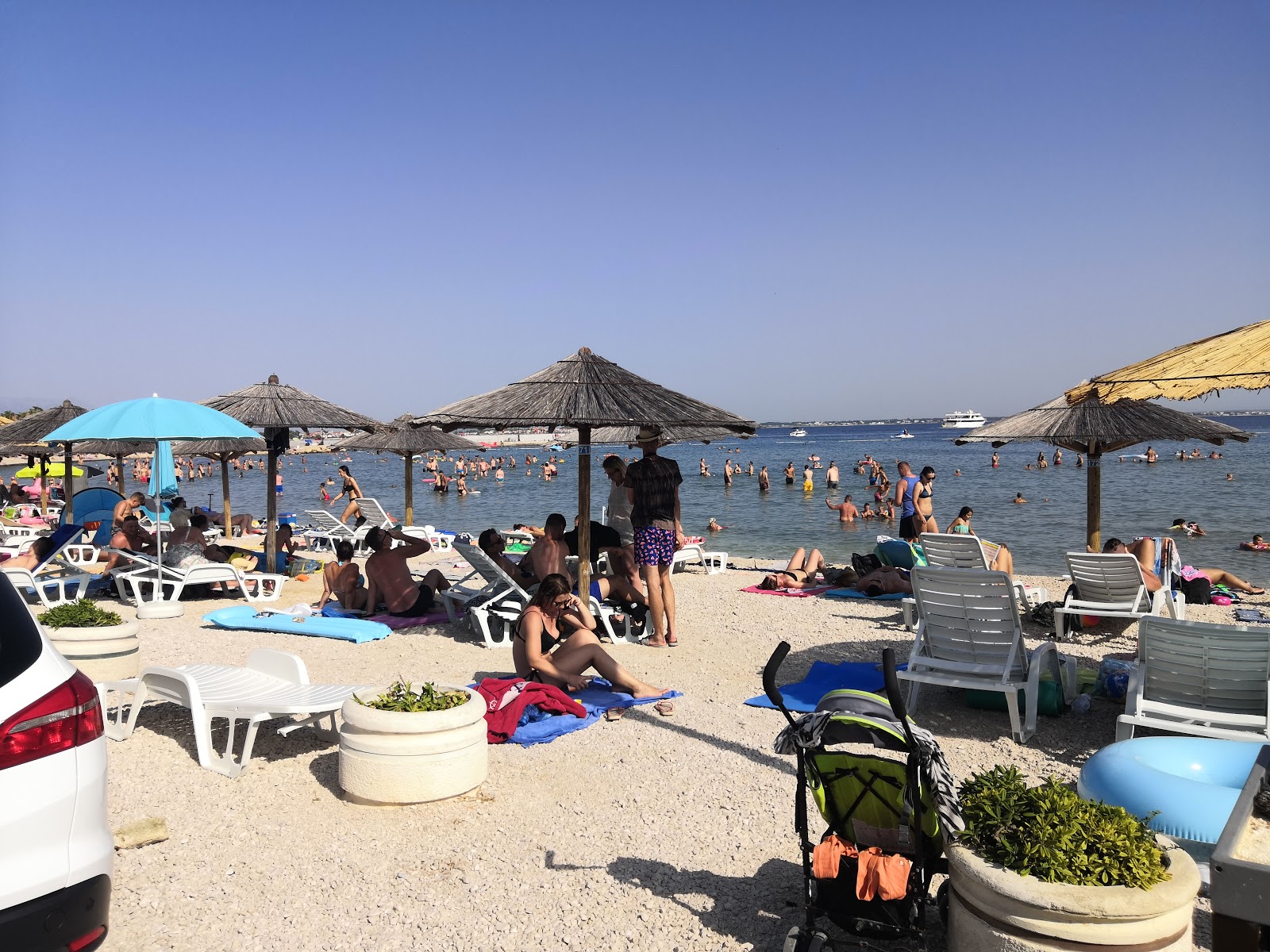Jadro Beach'in fotoğrafı - rahatlamayı sevenler arasında popüler bir yer