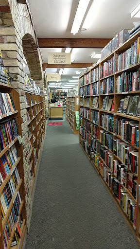 Book Store «Half Price Books», reviews and photos, 2041 Ford Pkwy, St Paul, MN 55116, USA