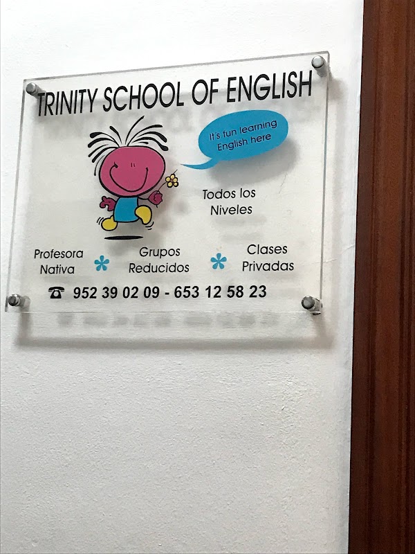 TRINITY SCHOOL OF ENGLISH