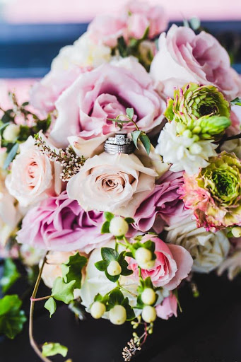 Florist «Post Road English Garden», reviews and photos, 1105 N Post Rd, Indianapolis, IN 46219, USA