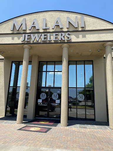 Jewelry Store «Malani Jewelers, Dallas (TX) - 22Kt Gold & Diamond Jewelry», reviews and photos, 300 S Central Expy, Richardson, TX 75080, USA