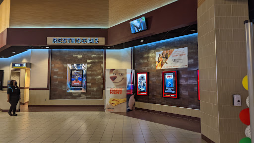 Movie Theater «Regal Cinemas Moorestown Mall 12 & RPX», reviews and photos, 400 NJ-38, Moorestown, NJ 08057, USA