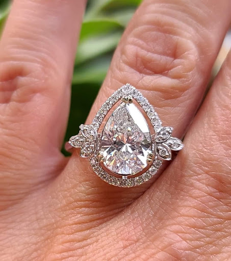 Pawn Shop «Money & More», reviews and photos, 1025 S Riverside Dr, Iowa City, IA 52246, USA