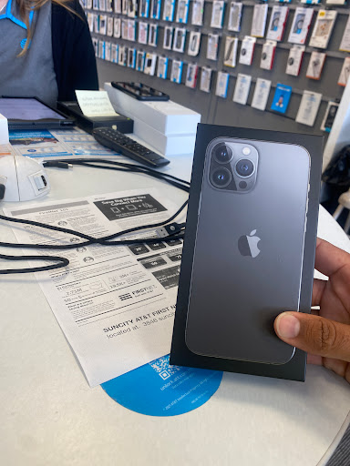 Cell Phone Store «AT&T Authorized Retailer», reviews and photos, 3846 Sun City Center Blvd #101, Sun City Center, FL 33573, USA