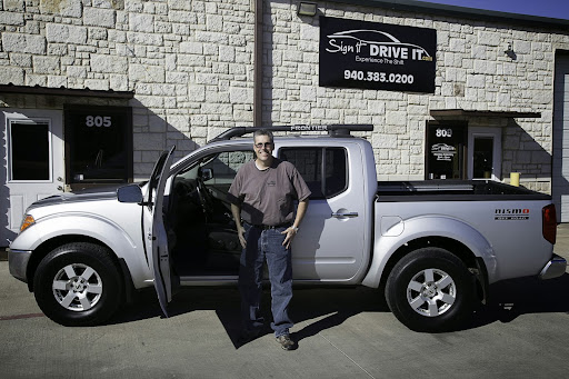 Used Car Dealer «Sign It Drive It», reviews and photos, 809 S Woodrow Ln, Denton, TX 76205, USA
