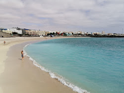 Playa Chica'in fotoğrafı - rahatlamayı sevenler arasında popüler bir yer