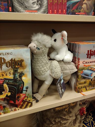 Book Store «Barnes & Noble Booksellers South Corona», reviews and photos, 2470 Tuscany St #101, Corona, CA 92881, USA