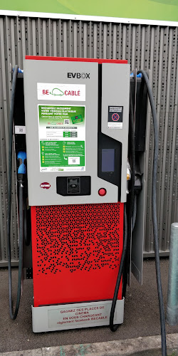 Borne de recharge de véhicules électriques Alizé Liberté Charging Station Villenave-d'Ornon