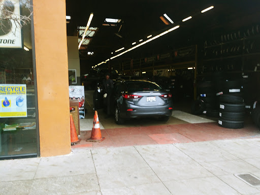 Tire Shop «Firestone Complete Auto Care», reviews and photos, 2850 Broadway, Oakland, CA 94611, USA