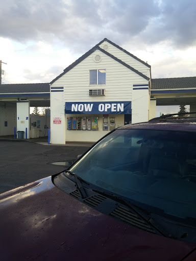 Brown Bear Car Wash en Spokane