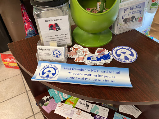 Pet Supply Store «Unleashed the Dog & Cat Store», reviews and photos, 7414 Creedmoor Rd, Raleigh, NC 27613, USA